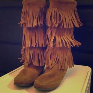 Minnetonka Fringed Moccasins